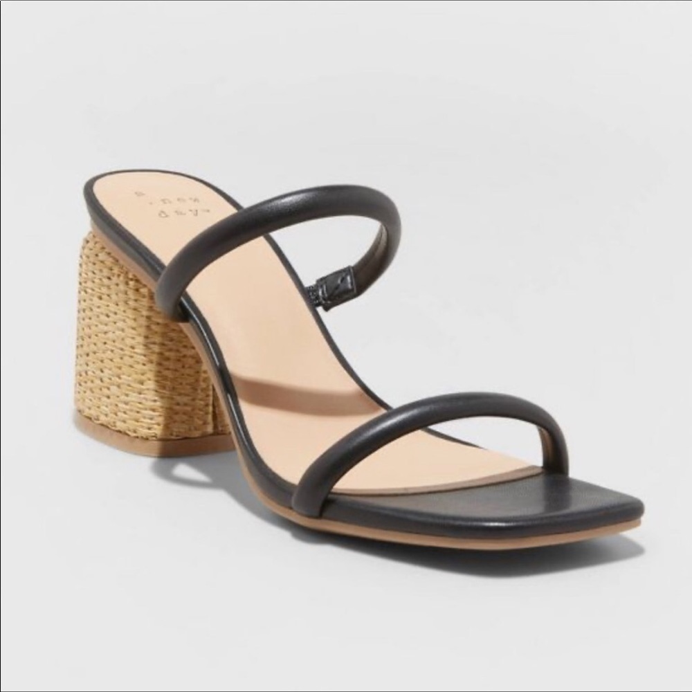 A new day black Miley block heeled sandals 🆕